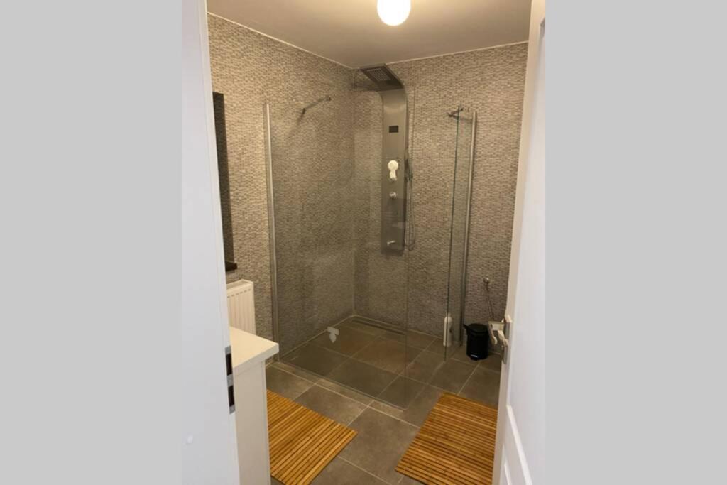 Casa Skadi, Zamora,Buşteni Esterno foto