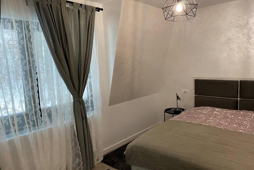 Casa Skadi, Zamora,Buşteni Esterno foto