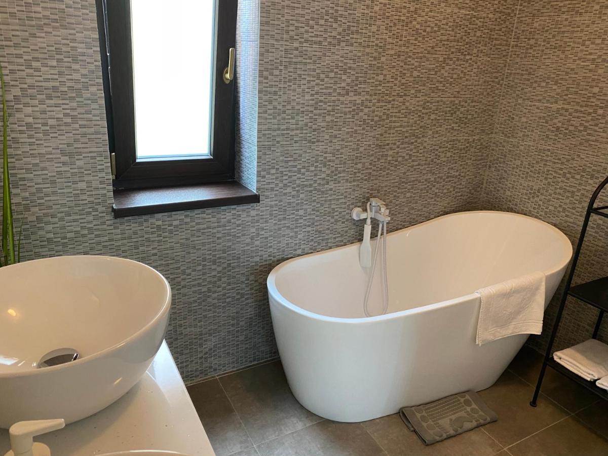 Casa Skadi, Zamora,Buşteni Esterno foto